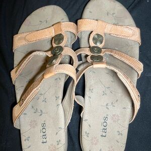 Taos Footwear Women's Peach/Tan Leather Multi-Strap Slide Sandals